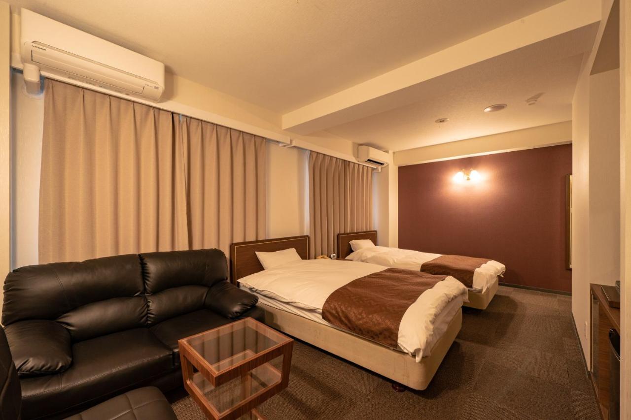 Kitsuregawa Country Club & Bihada Onsen Hotel Kitsuregawa Sakuyama Kültér fotó