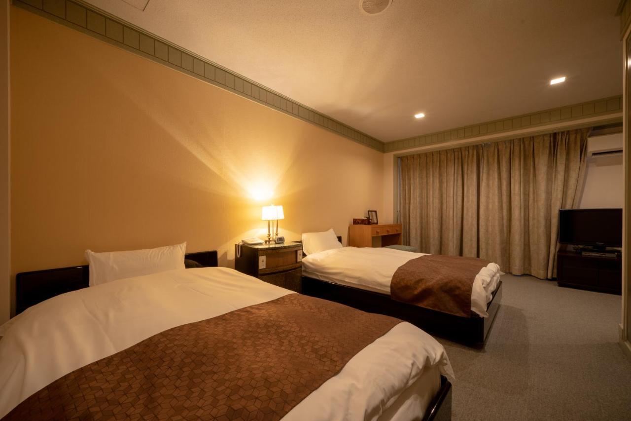 Kitsuregawa Country Club & Bihada Onsen Hotel Kitsuregawa Sakuyama Kültér fotó